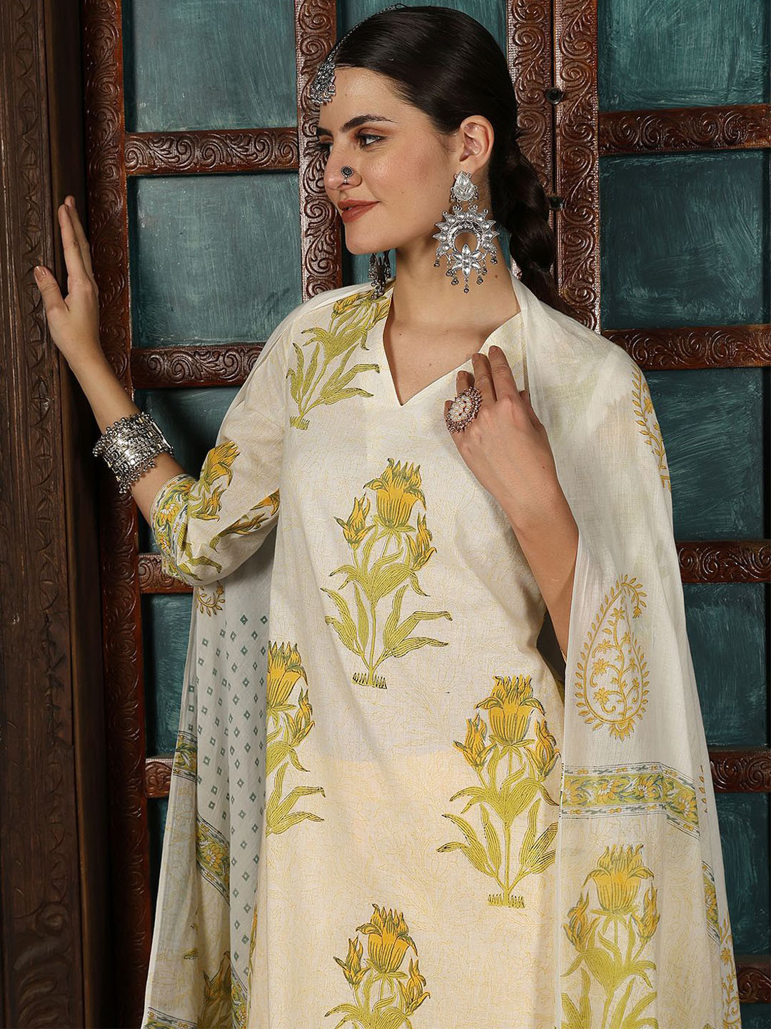 Taavi Women Floral Hand Block Print Kurta with Trousers & Dupatta