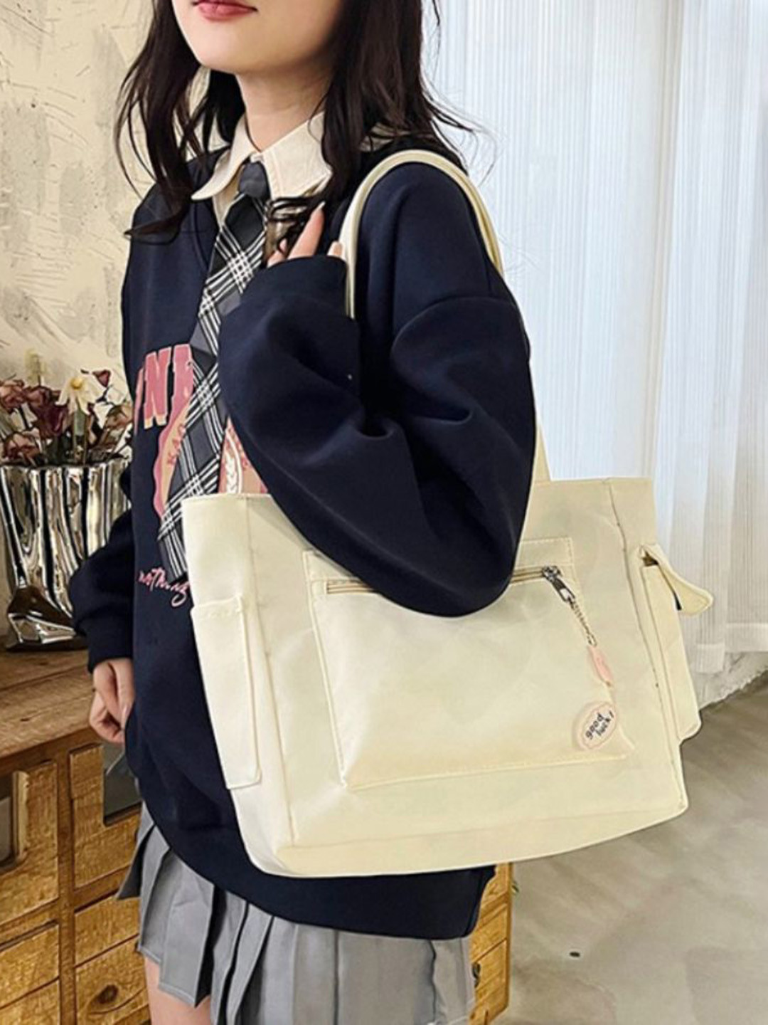 StyleCast Women Solid Shopper Tote Bag With Keychain