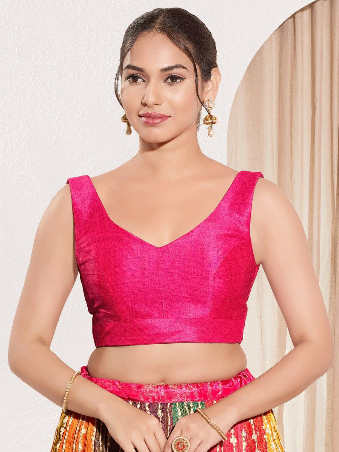 VAMAS - THE DESIGNER BLOUSES V Neck Padded Readymade Saree Blouse
