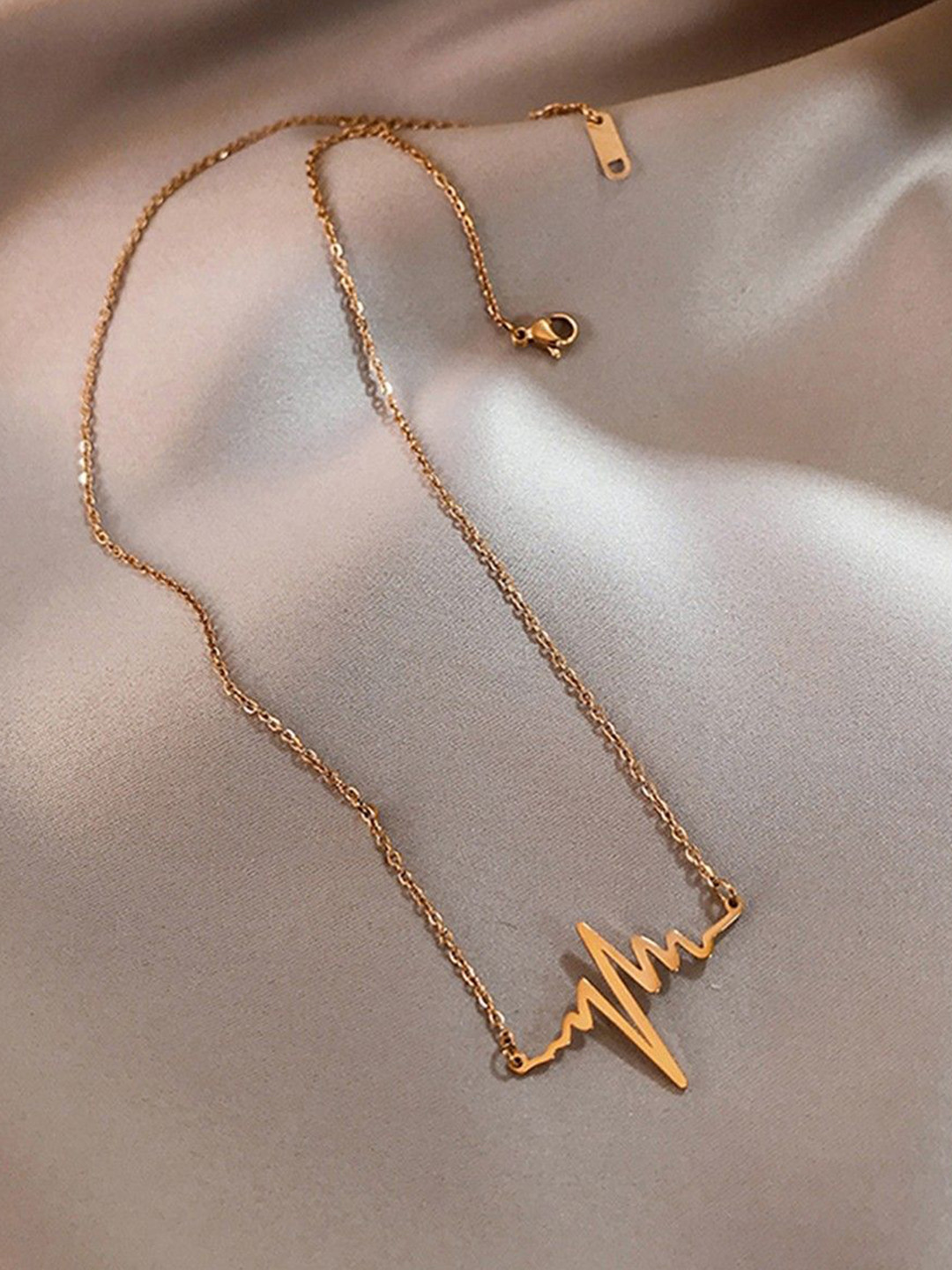 Thrillz Gold Plated Heartbeat Chain