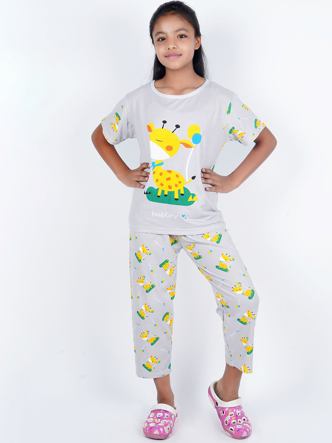 LMG Lifestyle Kids Printed Pure Cotton T-shirt & Capris Night suit