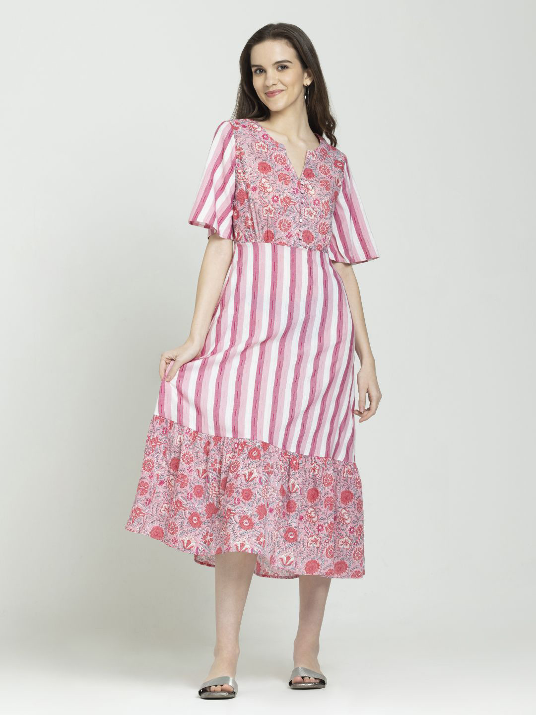 SHAYE Women Floral Print V-Neck Short Sleeve Fit & Flare Midi Dress