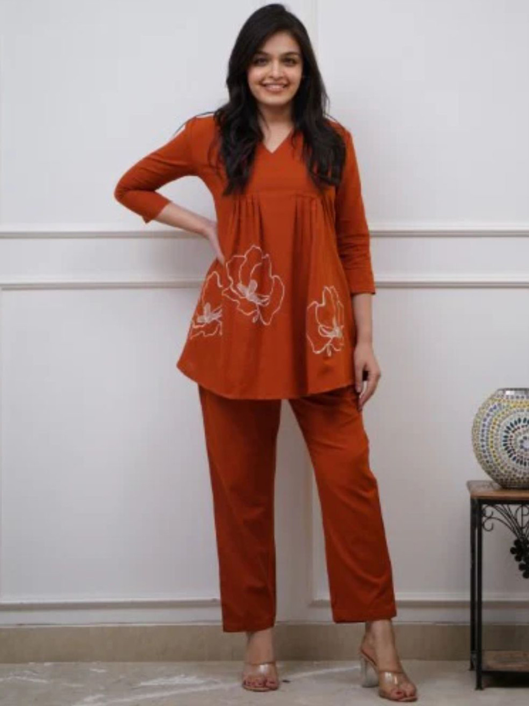 Fabmoha Embroidered V Neck Pure Cotton Tunic With Trousers Co-Ords