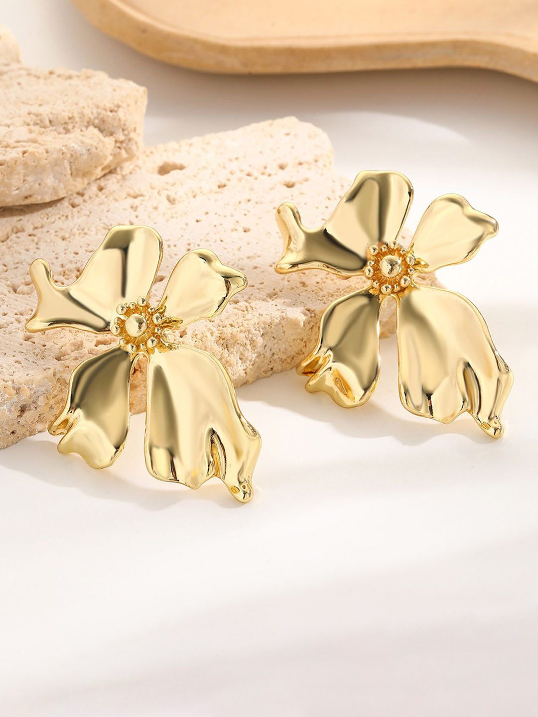 StyleCast x Revolte Gold-Plated Floral Chunky Drop Earrings