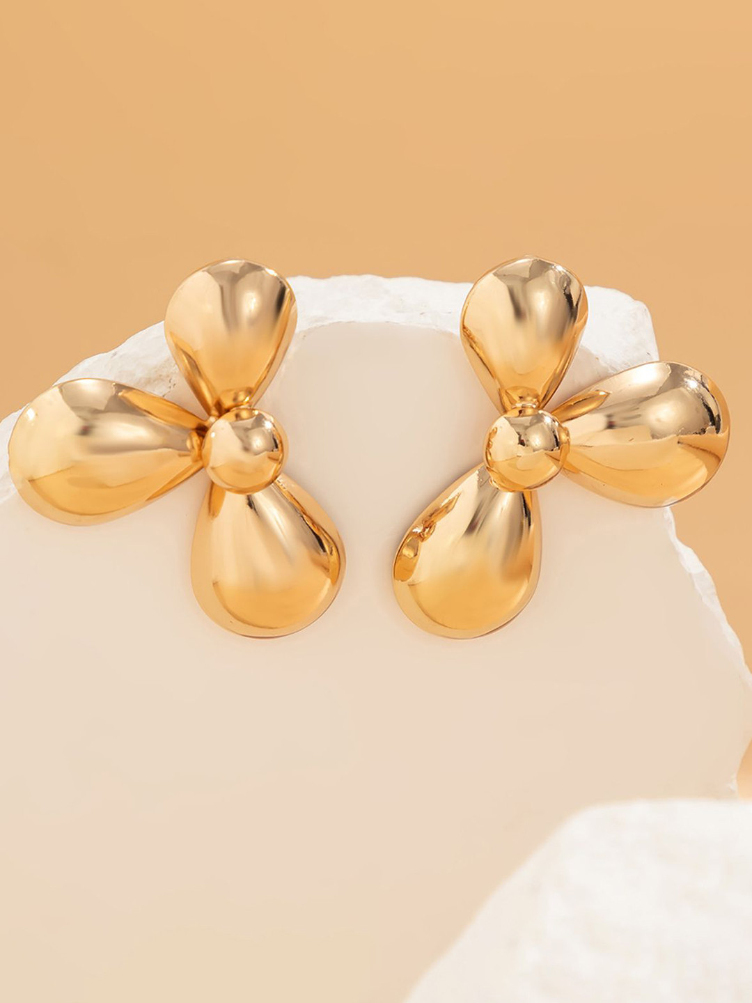 StyleCast x Revolte Gold-Plated Floral Chunky Drop Earrings