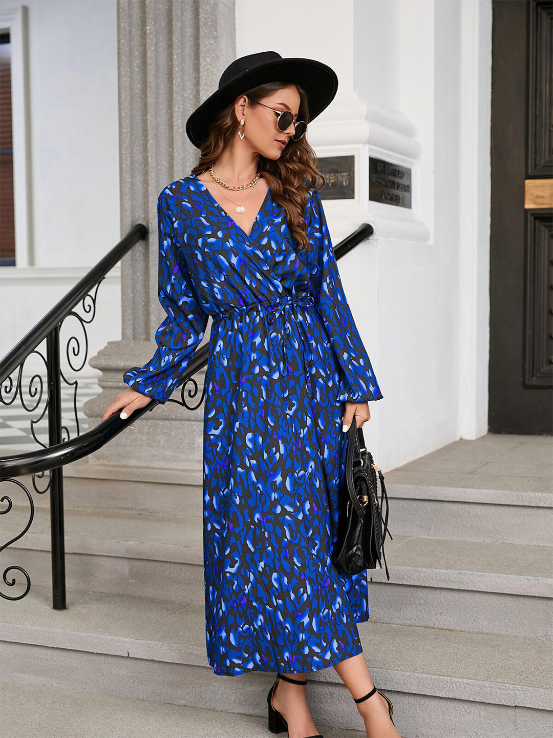 StyleCast Blue V-Neck Abstract Print Dress