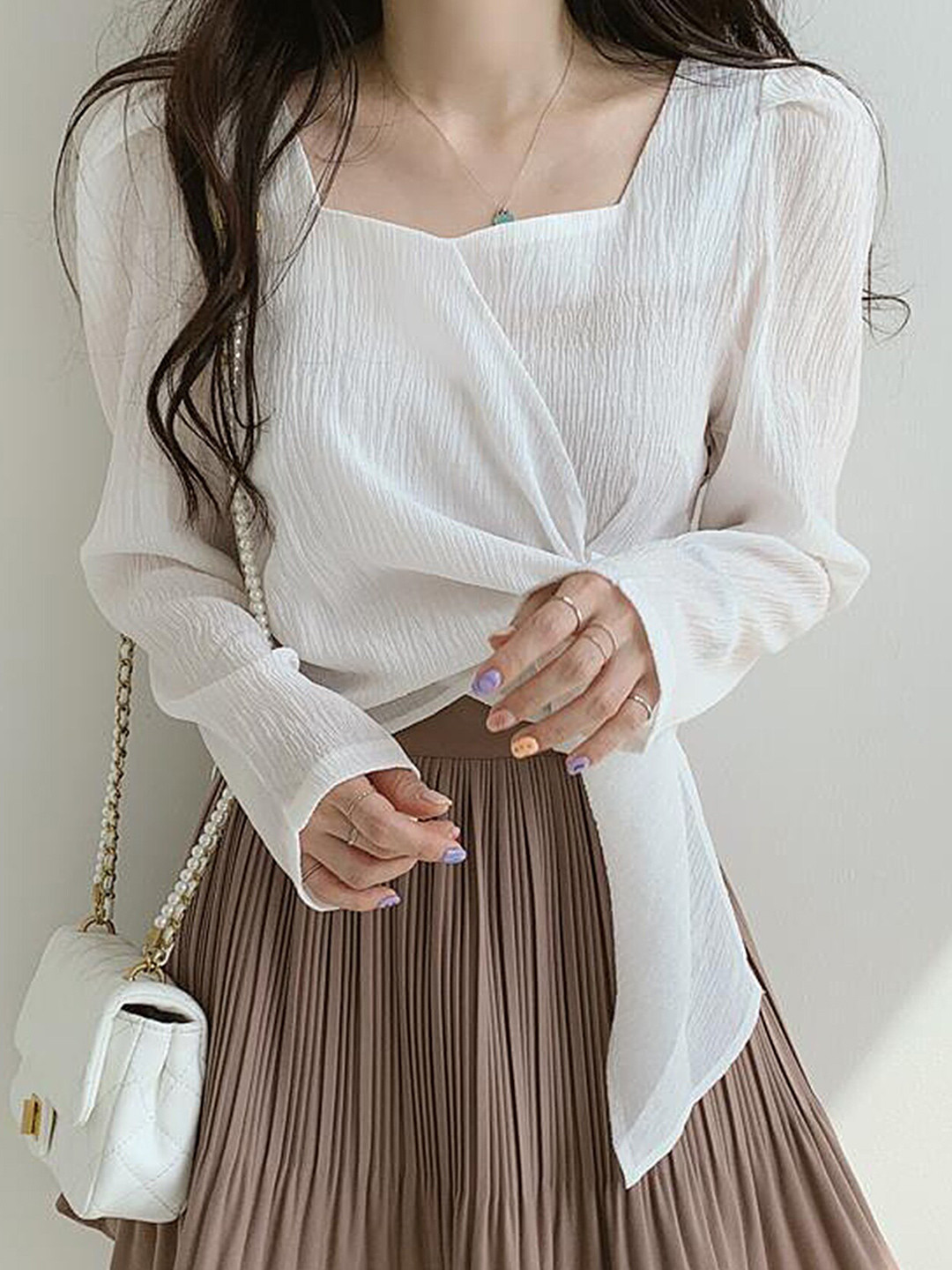LULU & SKY Textured Sweetheart Neck Puff Sleeves Top