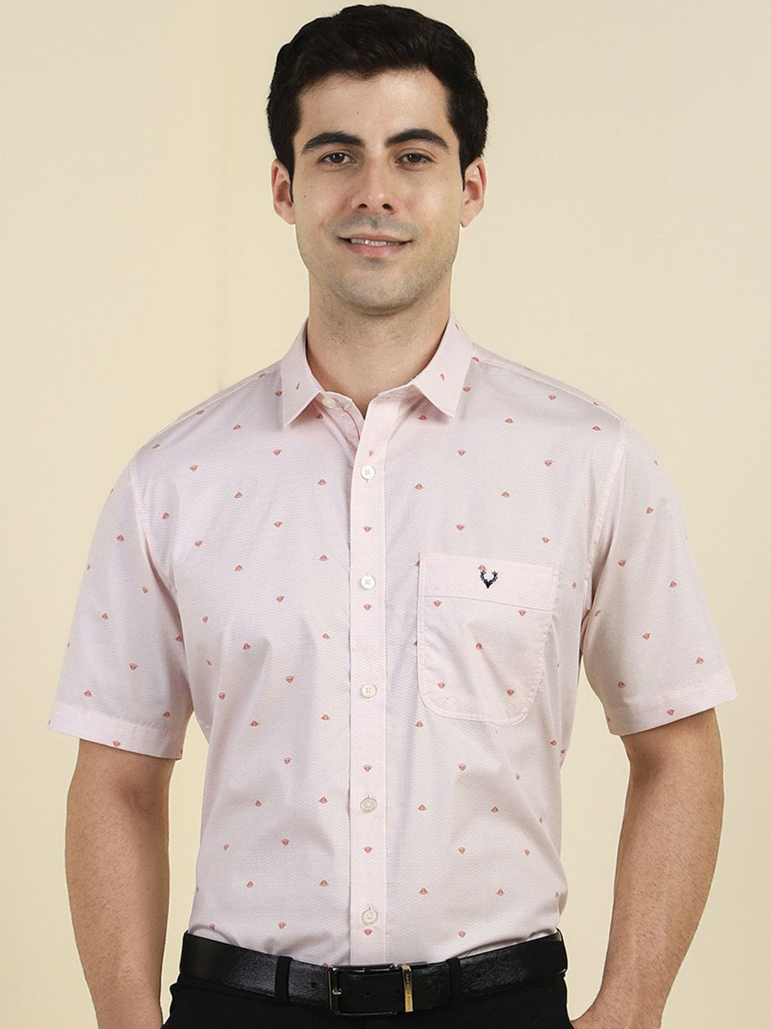 Allen Solly Conversational Printed Spread Collar Half Sleeves Slim Fit Formal Shirts