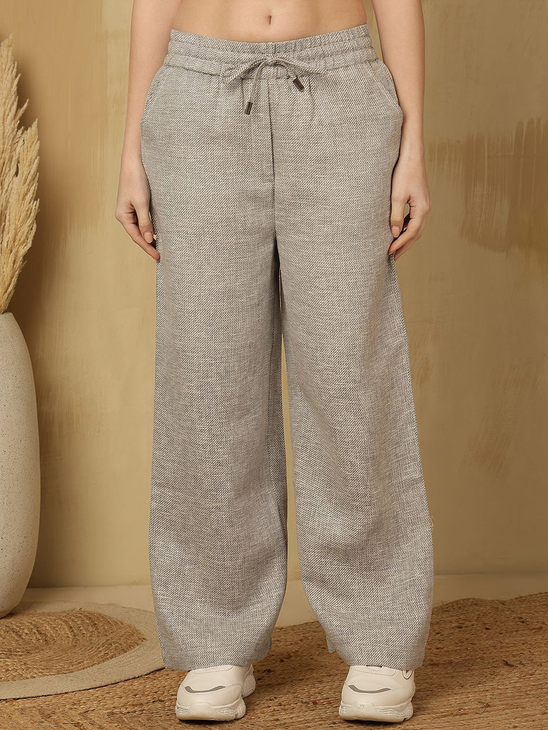 FFU Women Classic Mid-Rise Flared Cotton Trousers