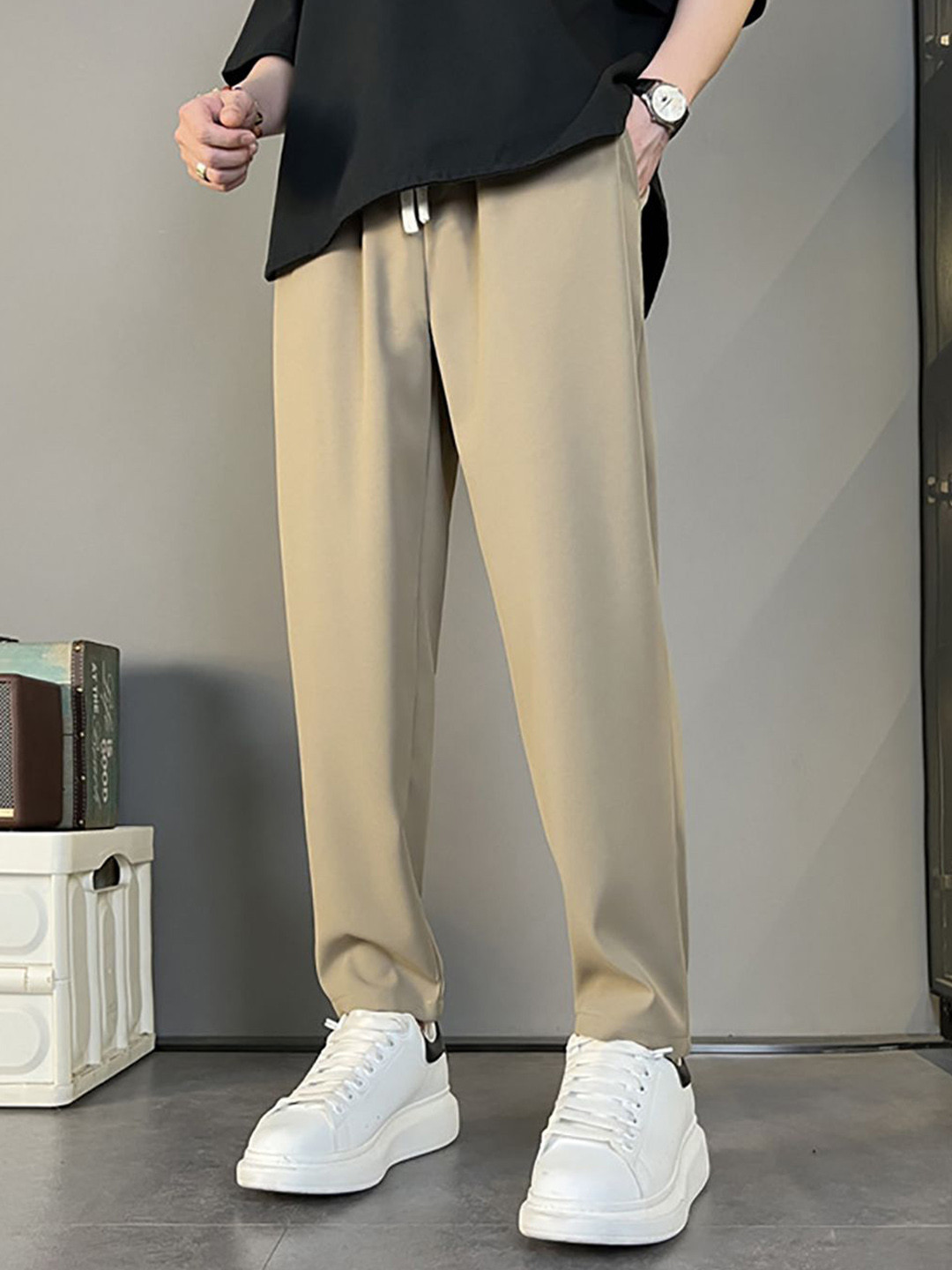 StyleCast Men Solid Wrinkle Free Pleated Trousers