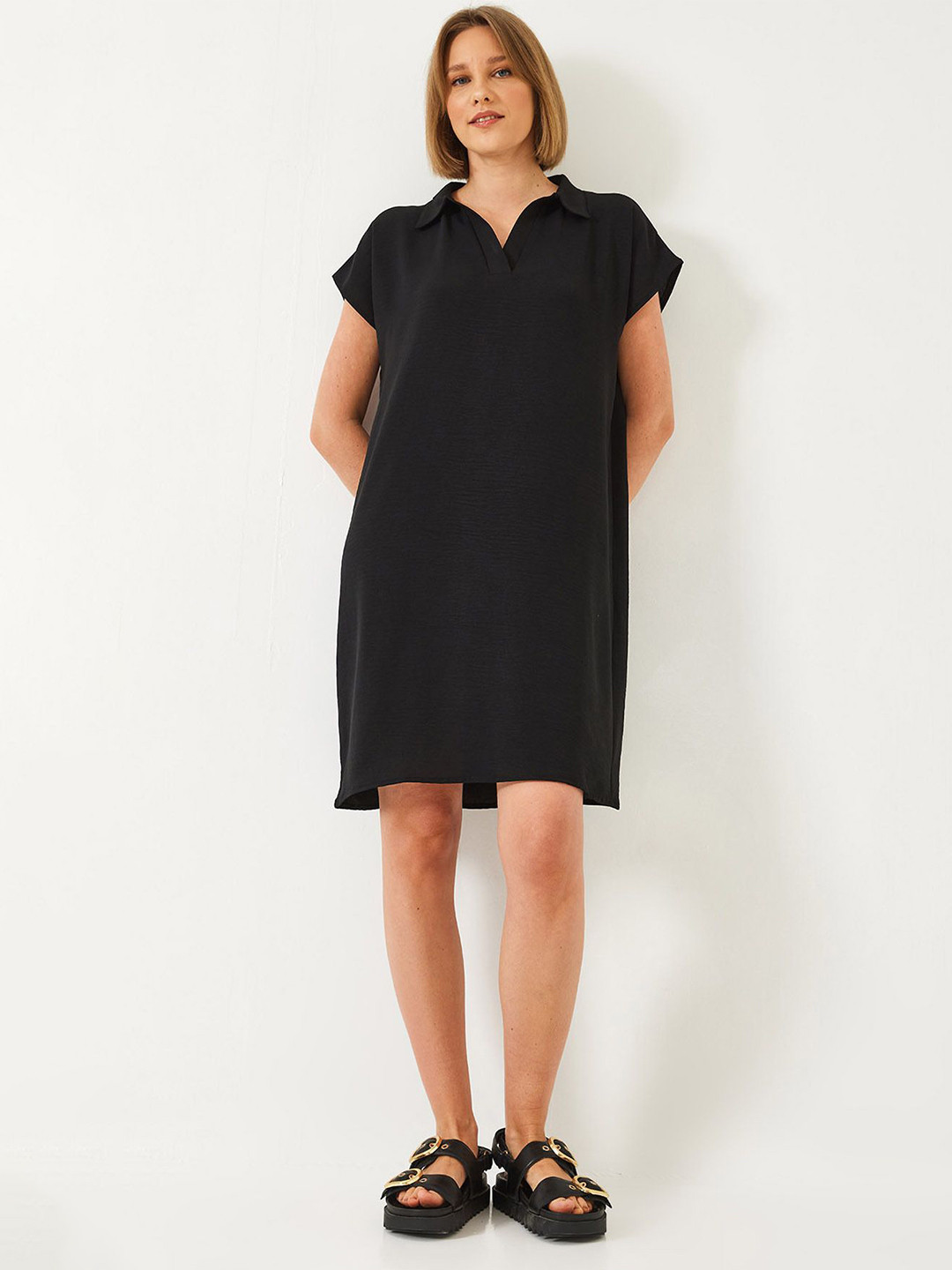 BIANCO LUCCI Women Black Shirt Collat T-shirt Dress