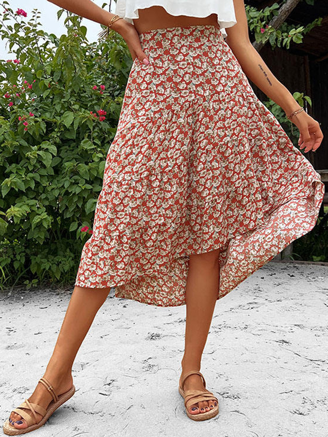 StyleCast Red Floral Printed Tiered Midi Skirt