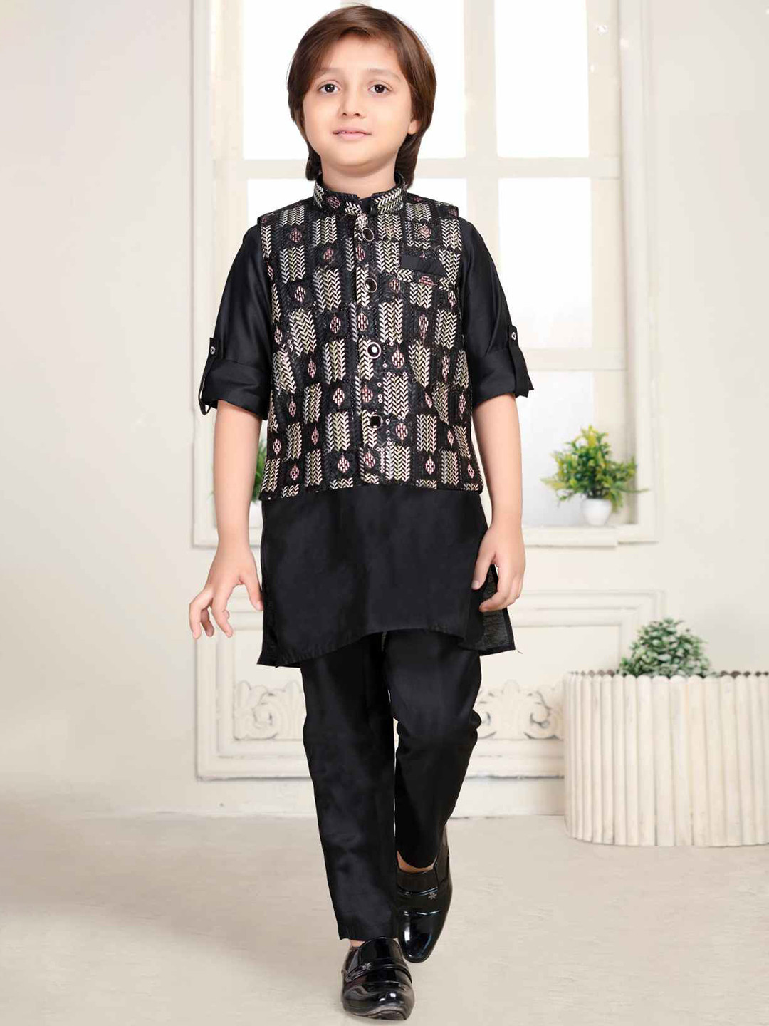 Lagorii Boys Black Embroidery Kurta Set With Waist Coat Set