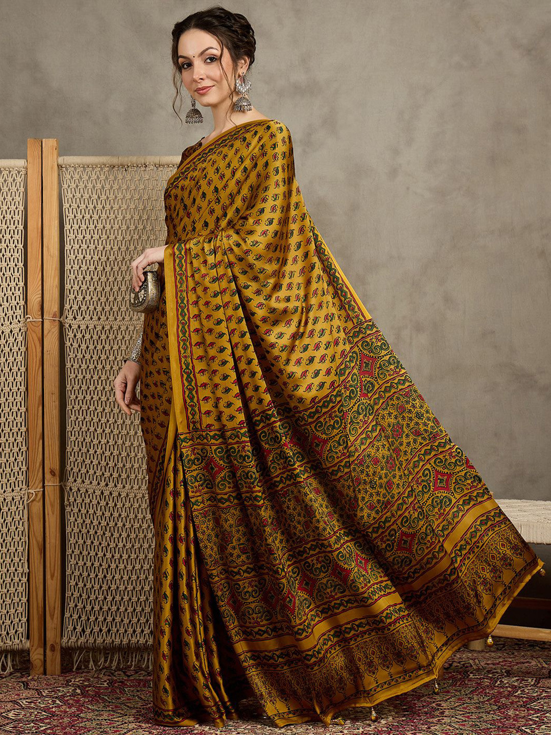 all about you Floral Pure Crepe Block Print Saree