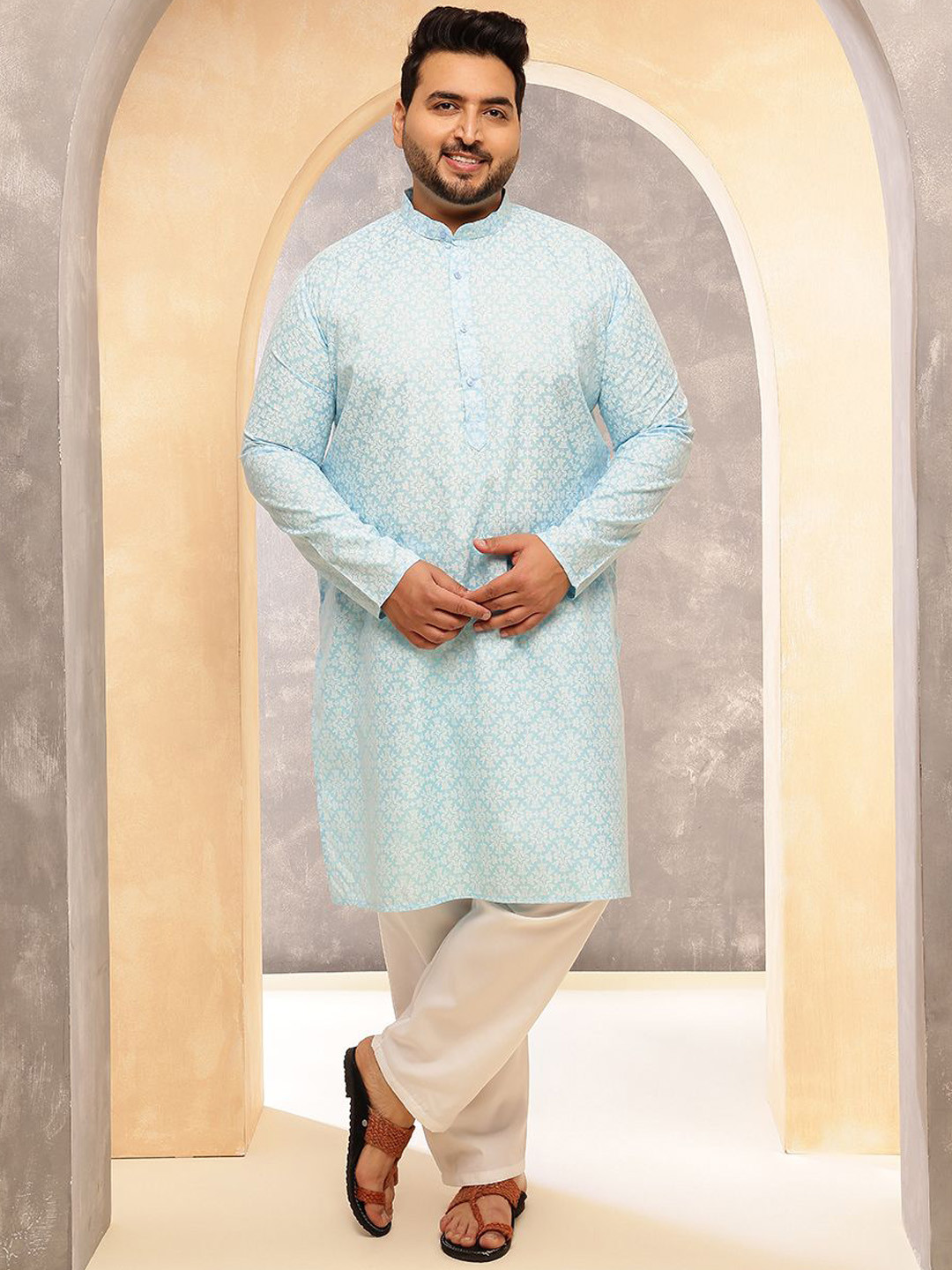 SOJANYA PLUS Men Floral Printed Kurta with Pyjamas
