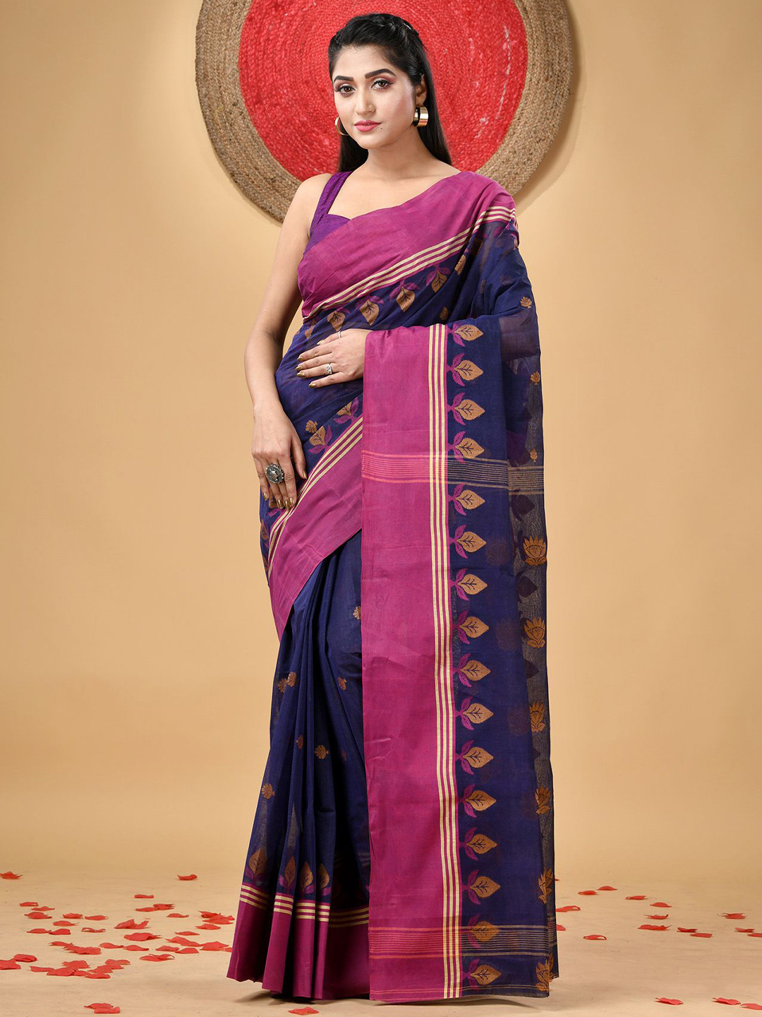 DESH BIDESH Women Ethnic Motifs Pure Cotton Taant Saree