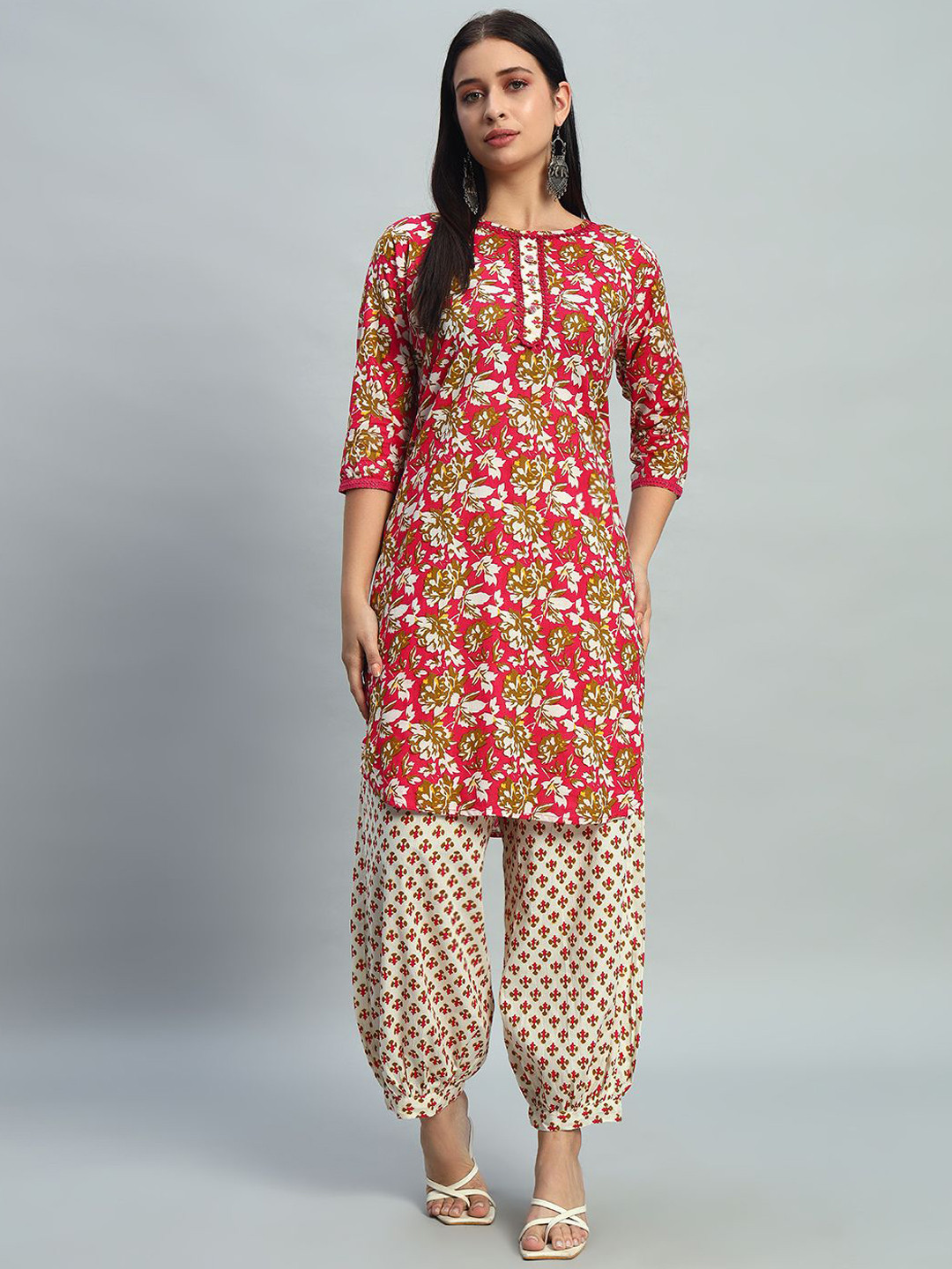NATURE CRAFT Women Floral Printed Cotton Kurta with Pyjama