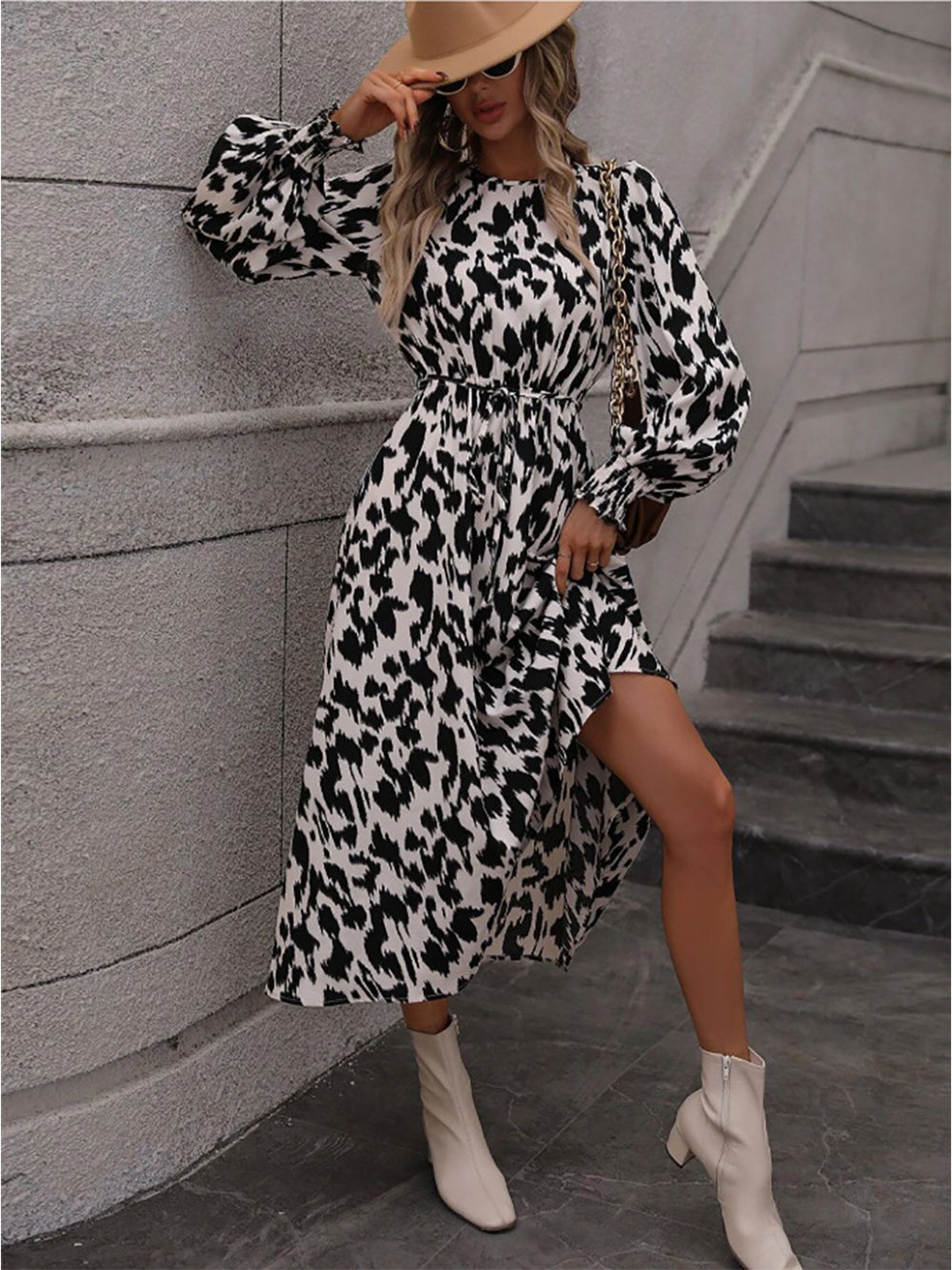 StyleCast x Abstract Print A-Line Midi Dress
