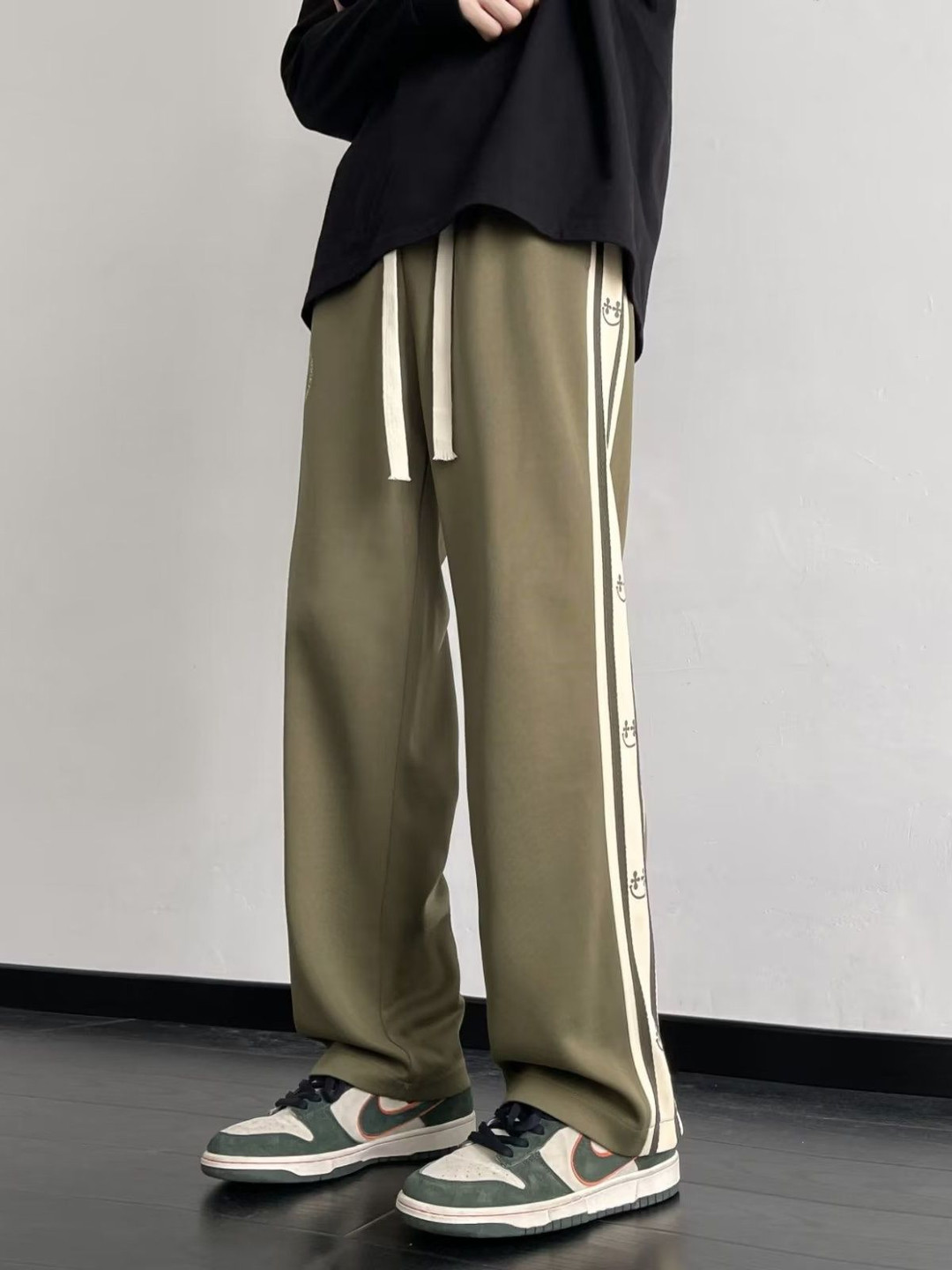 StyleCast Men Straight Fit Trousers