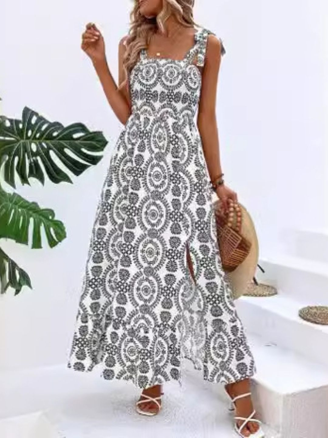 Geometric Print Sleeveless Maxi Dress