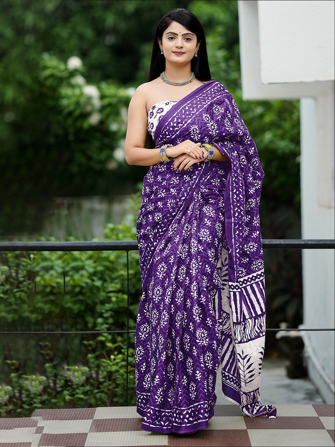 Munir Floral Pure Cotton Designer Bagru Saree