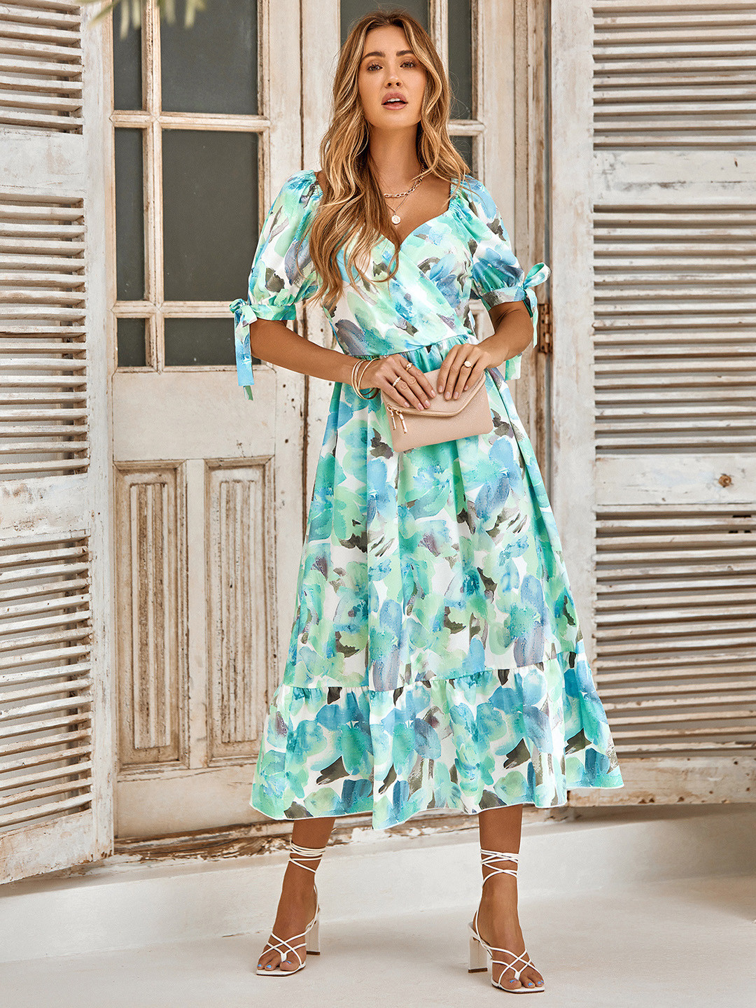 StyleCast Green V-neck Short Sleeves Floral Print Midi Dress