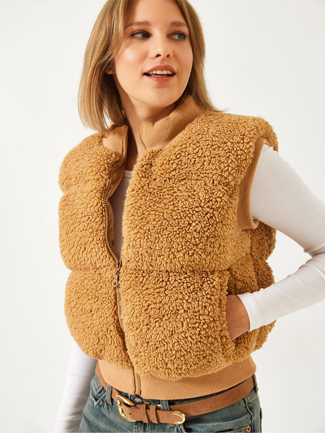 BIANCO LUCCI Animal Puff Sleeve Cinched Waist Top