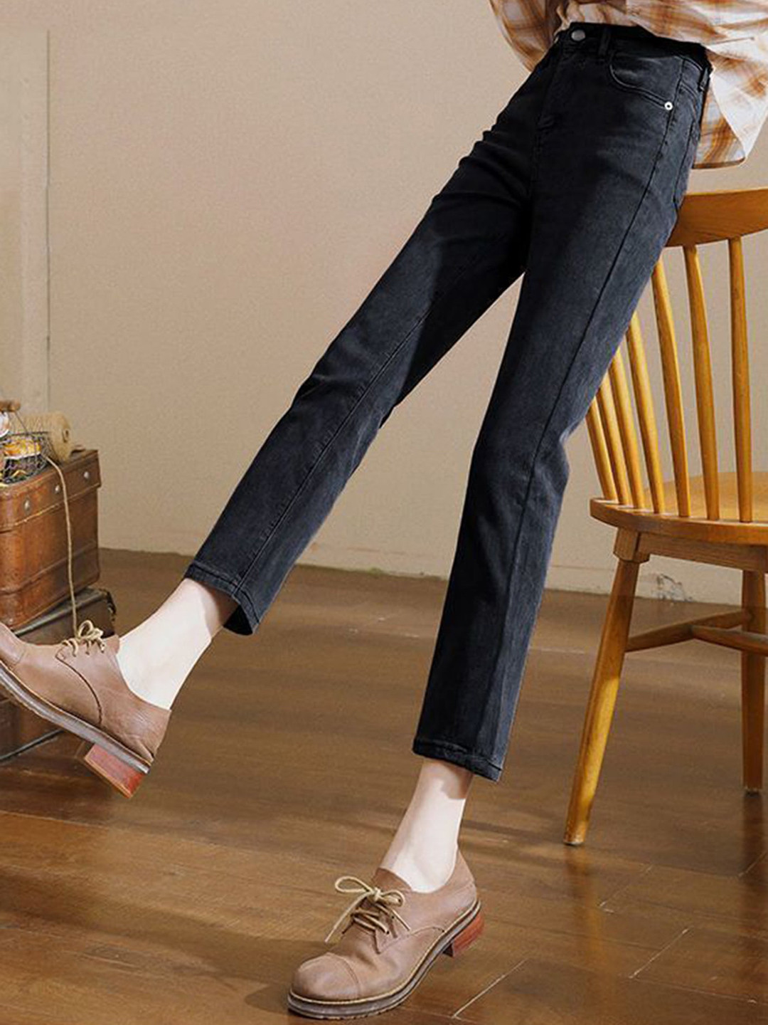 LULU & SKY Women Tapered Fit Clean Look Stretchable Jeans