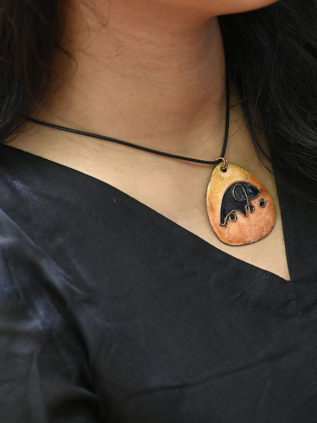 Ekibeki Elephant Pendant With Chain