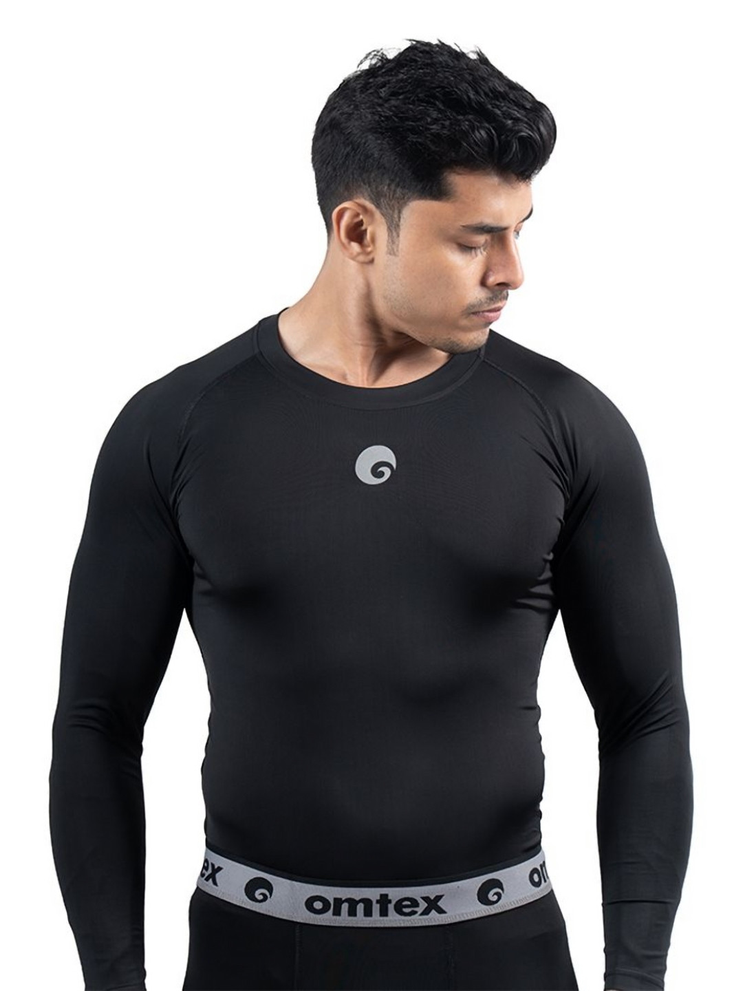Omtex Solid Pockets Round Neck Long Sleeves Compression T-shirt