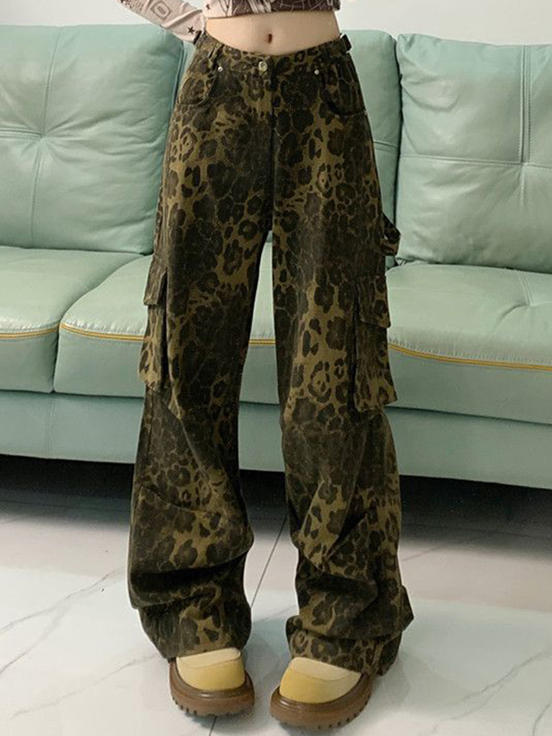 StyleCast Women Animal Loose Fit Cargo Trouser