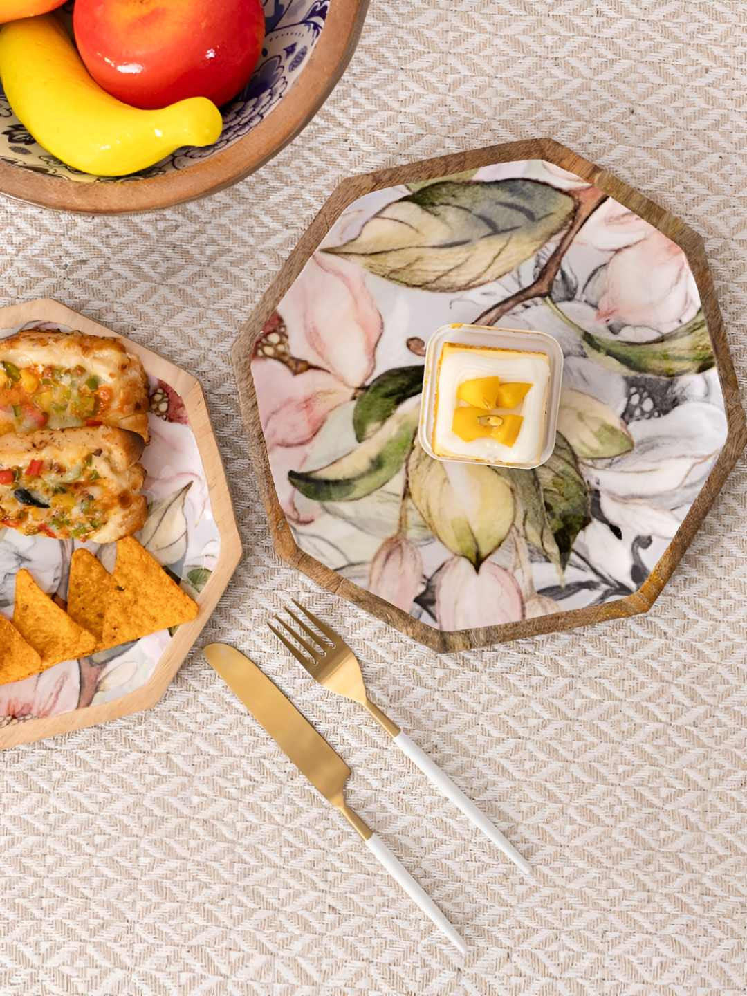 THREADVIBE LIVING Newgrey Grey & White 2 Pieces Printed Wooden Food Platters