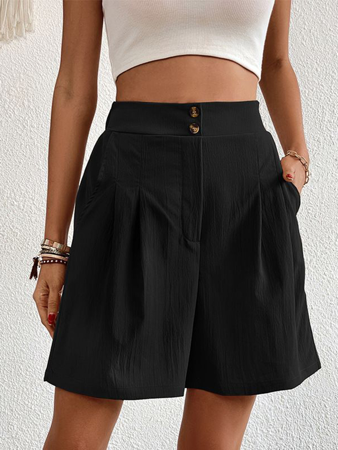 StyleCast Women Black Mid-Rise Shorts