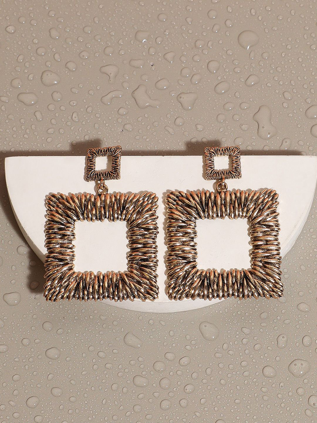 DressBerry Gold-Plated Square Shaped Metallic Ribbed Drop Earrings