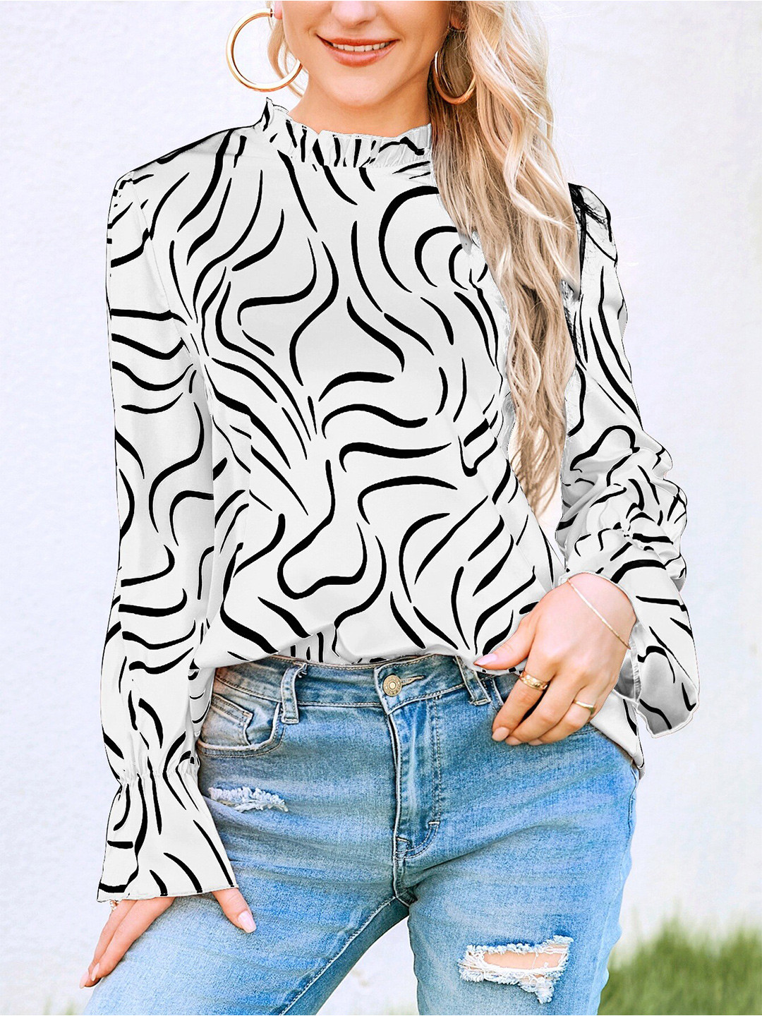 StyleCast White Abstract Print Puff Sleeve Top
