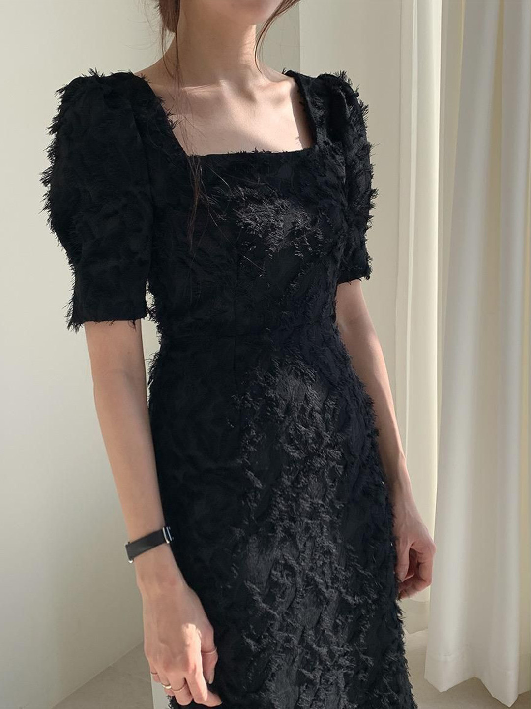 bebe Black Textured Puff Sleeve Square Neck Sheath Midi Dress