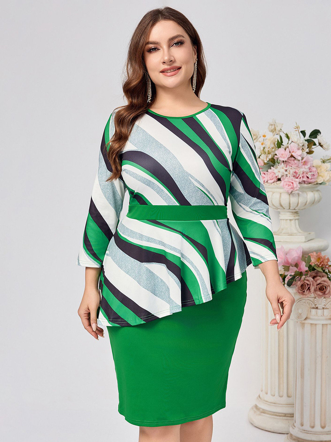 Green Abstract Print Bodycon Knee Length Dress