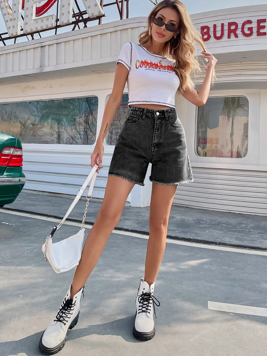 StyleCast Women Black Mildly Distressed Jeans