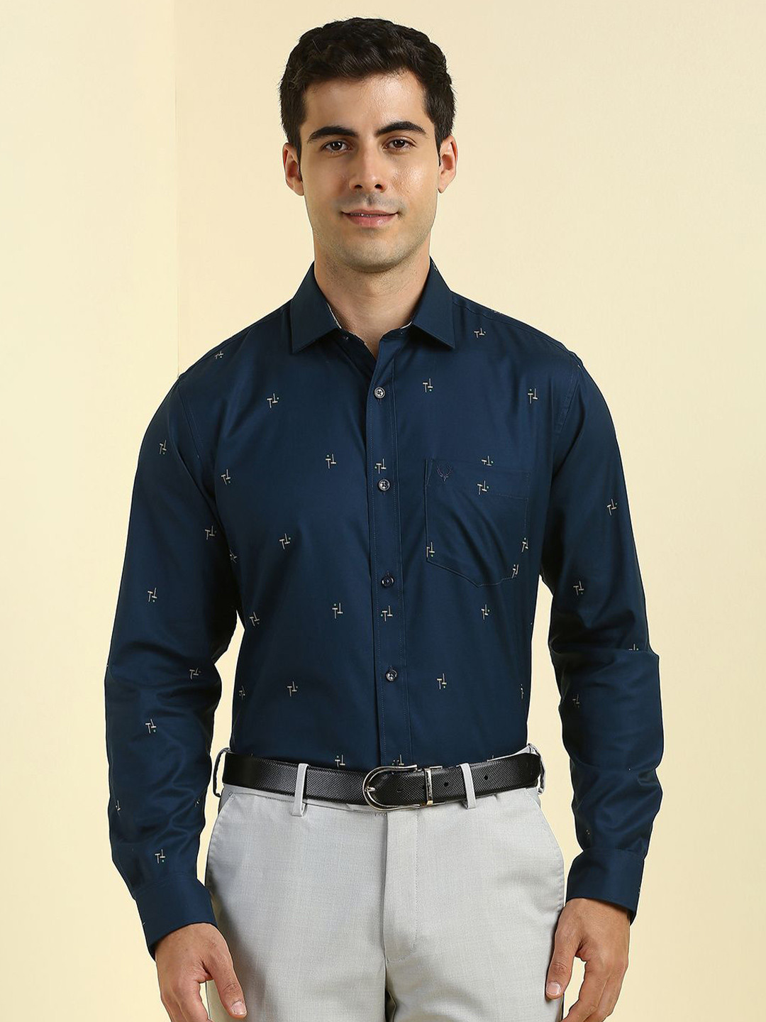 Allen Solly Geometric Printed Spread Collar Full Sleeves Slim Fit Formal Shirts