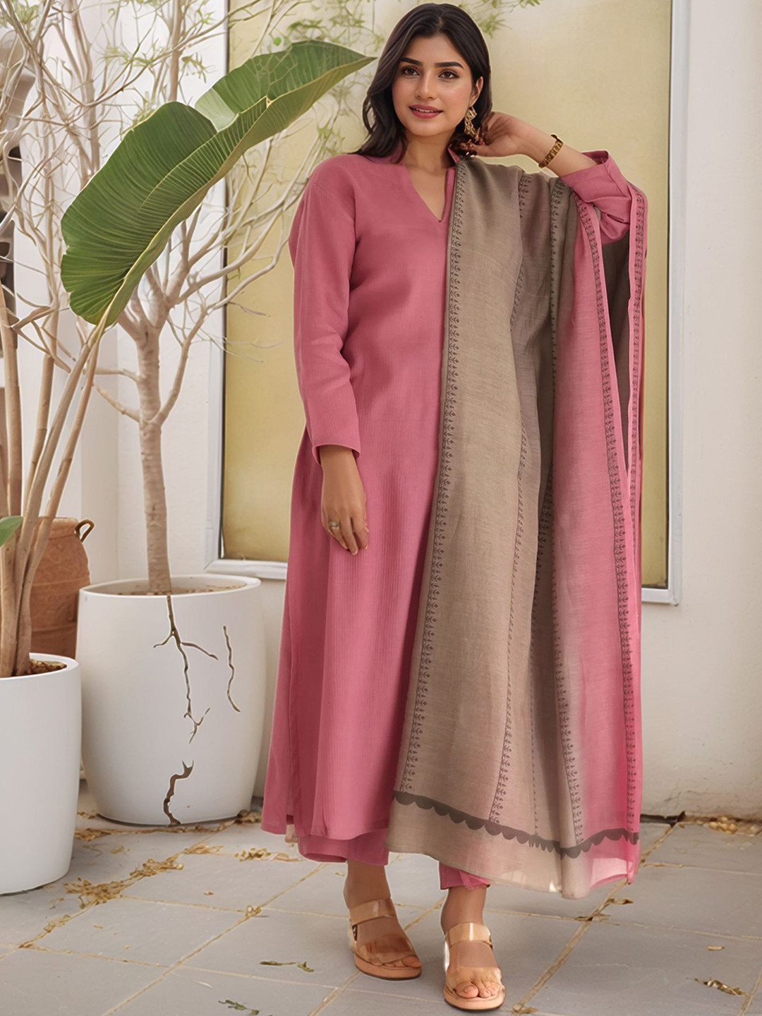 Anni Designer Women Solid Kurta with Palazzo & Dupatta