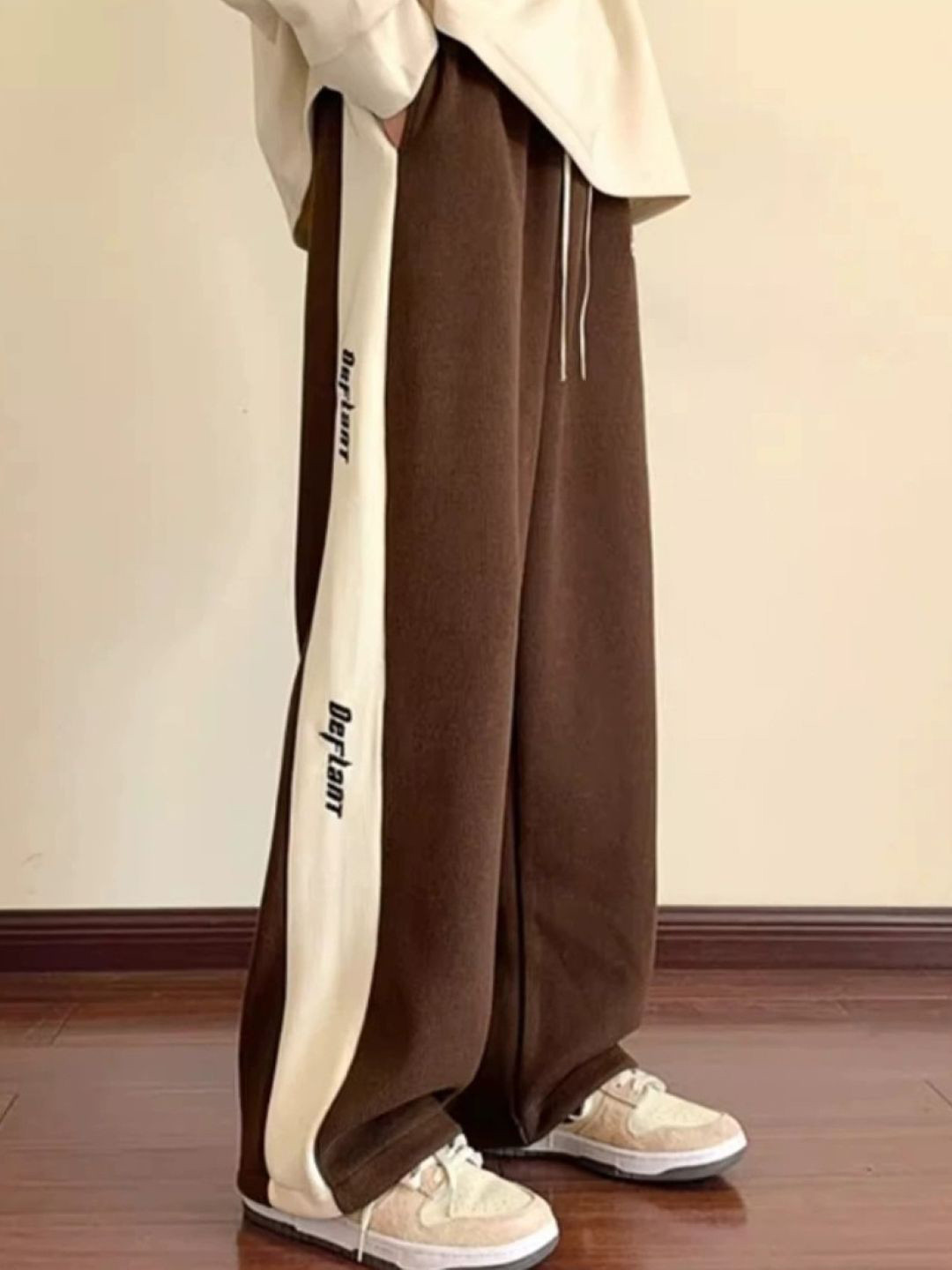 StyleCast Men Colourblocked Printed Relaxed Loose Fit Trousers