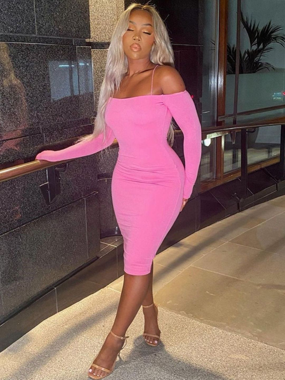 KPOP Woman Knee Lean Bodycon Dress