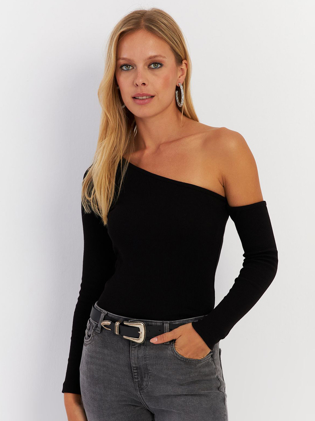 Cool & Sexy Women One Shoulder Fitted Top