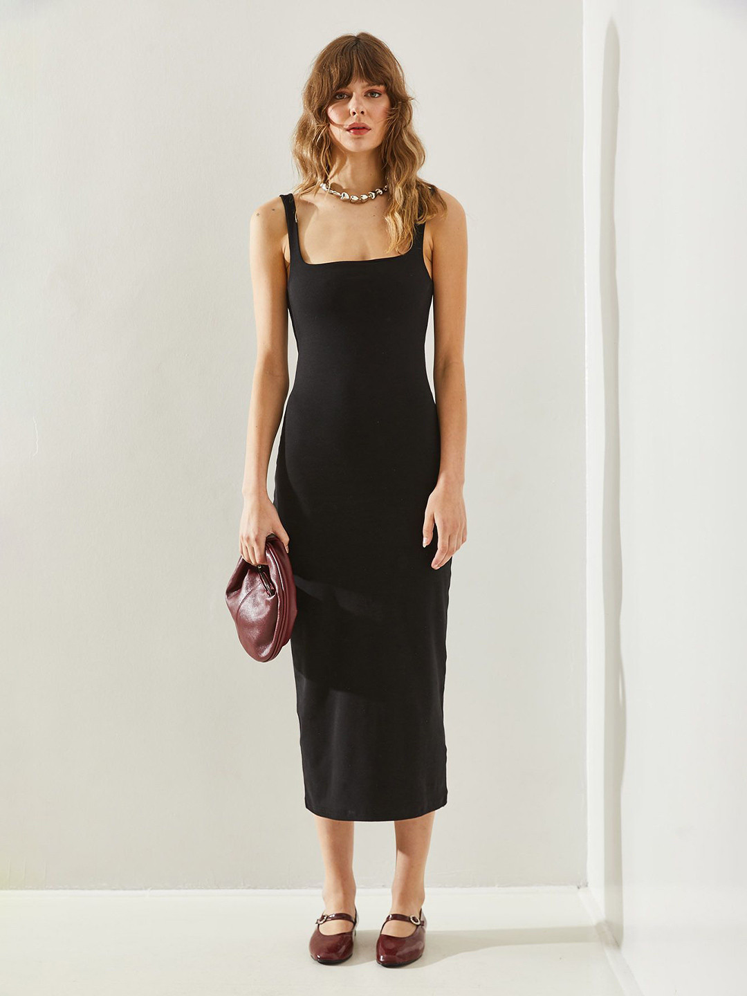 BIANCO LUCCI Women SolidBodycon Midi Dress