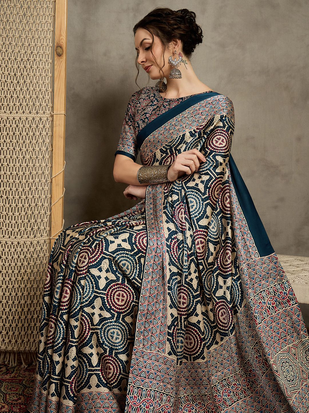 all about you Women modal Ajrak Block Pure Crepe Block Print Saree with Blouse Piece