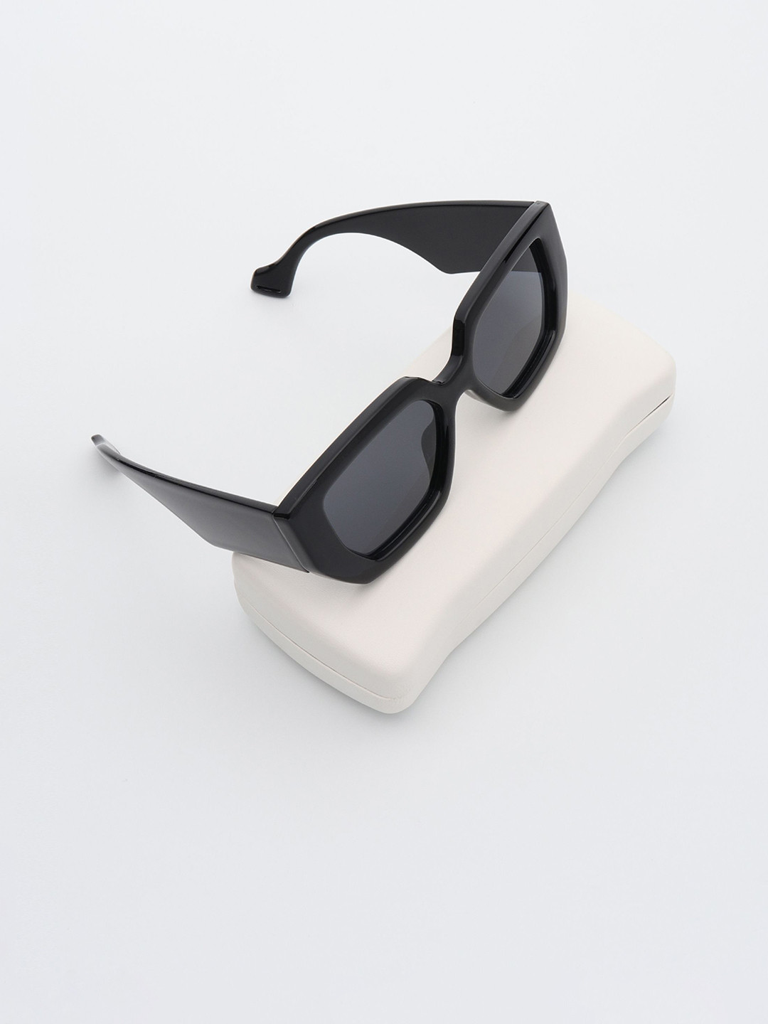 PELLE LUXUR Unisex Oversized with UV Protected Lens Sunglasses PL25GS58