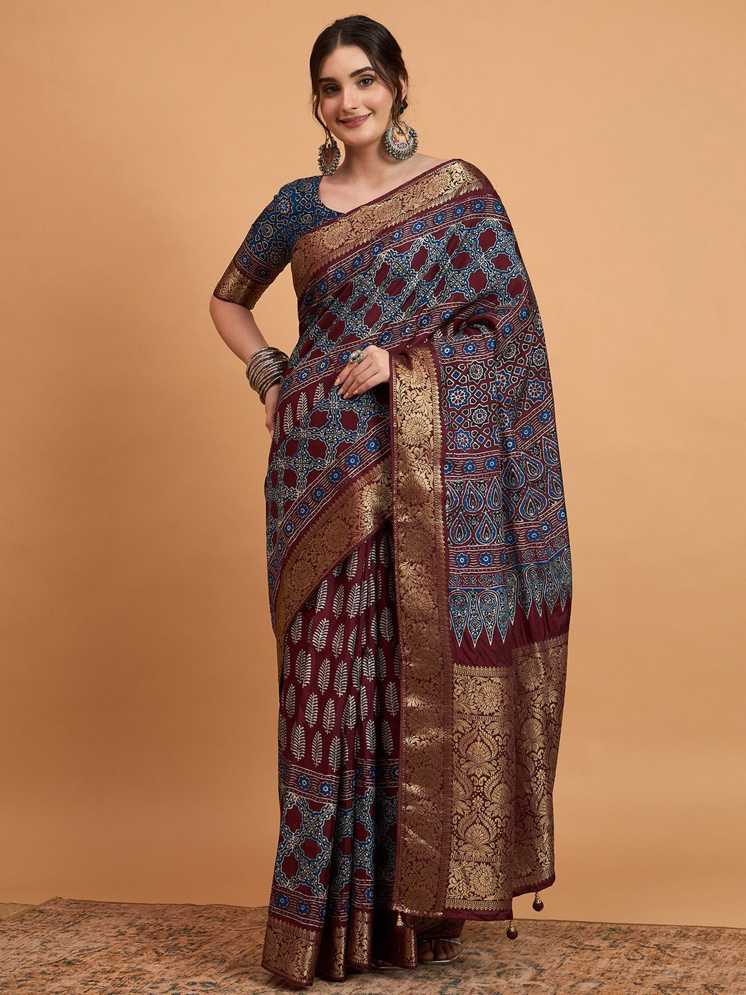 Mitera modal Ajrak Printed Zari Sungudi SareeWith Blouse Piece