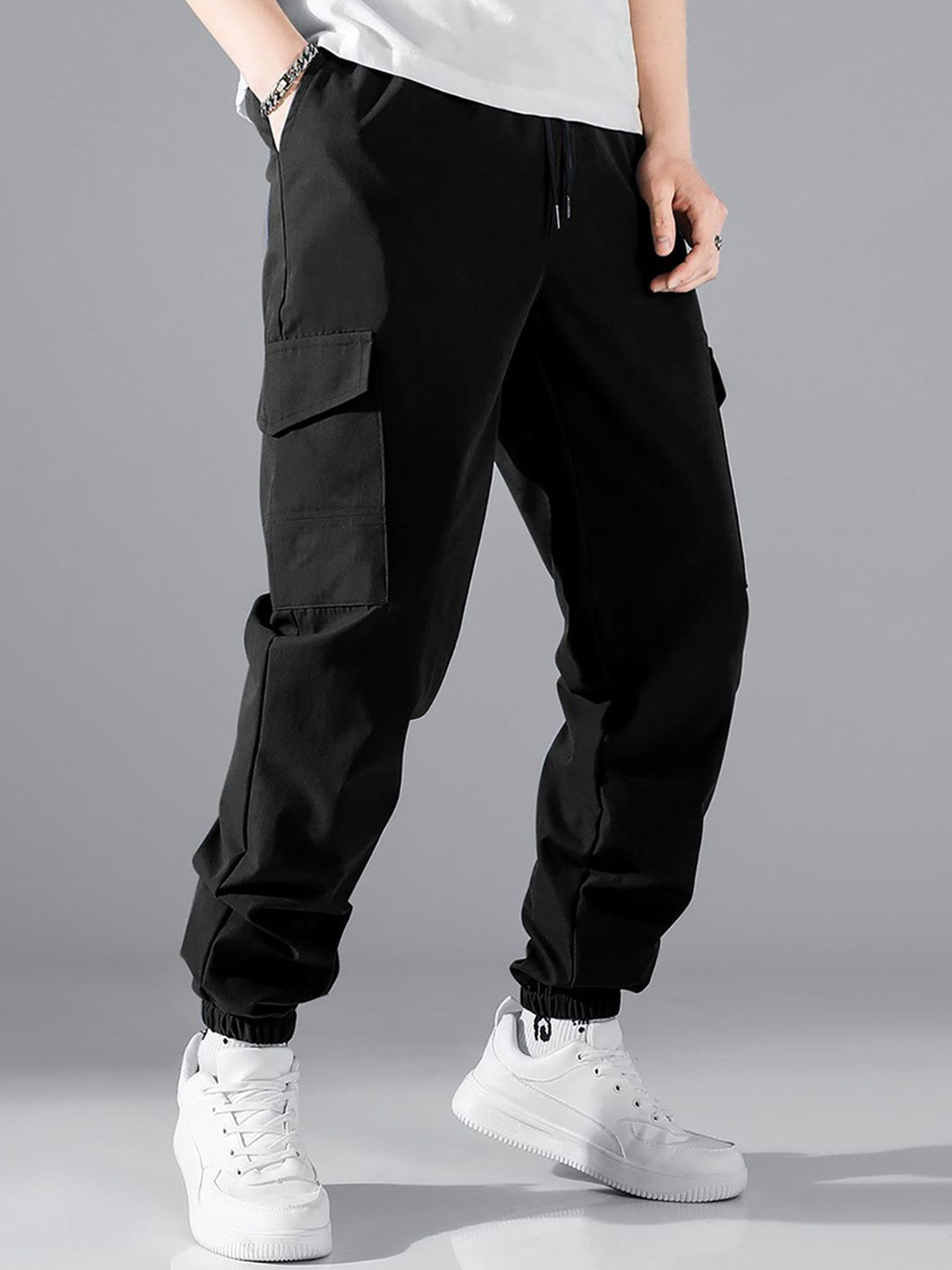 StyleCast x Revolte Men Pleated Cargos Trousers
