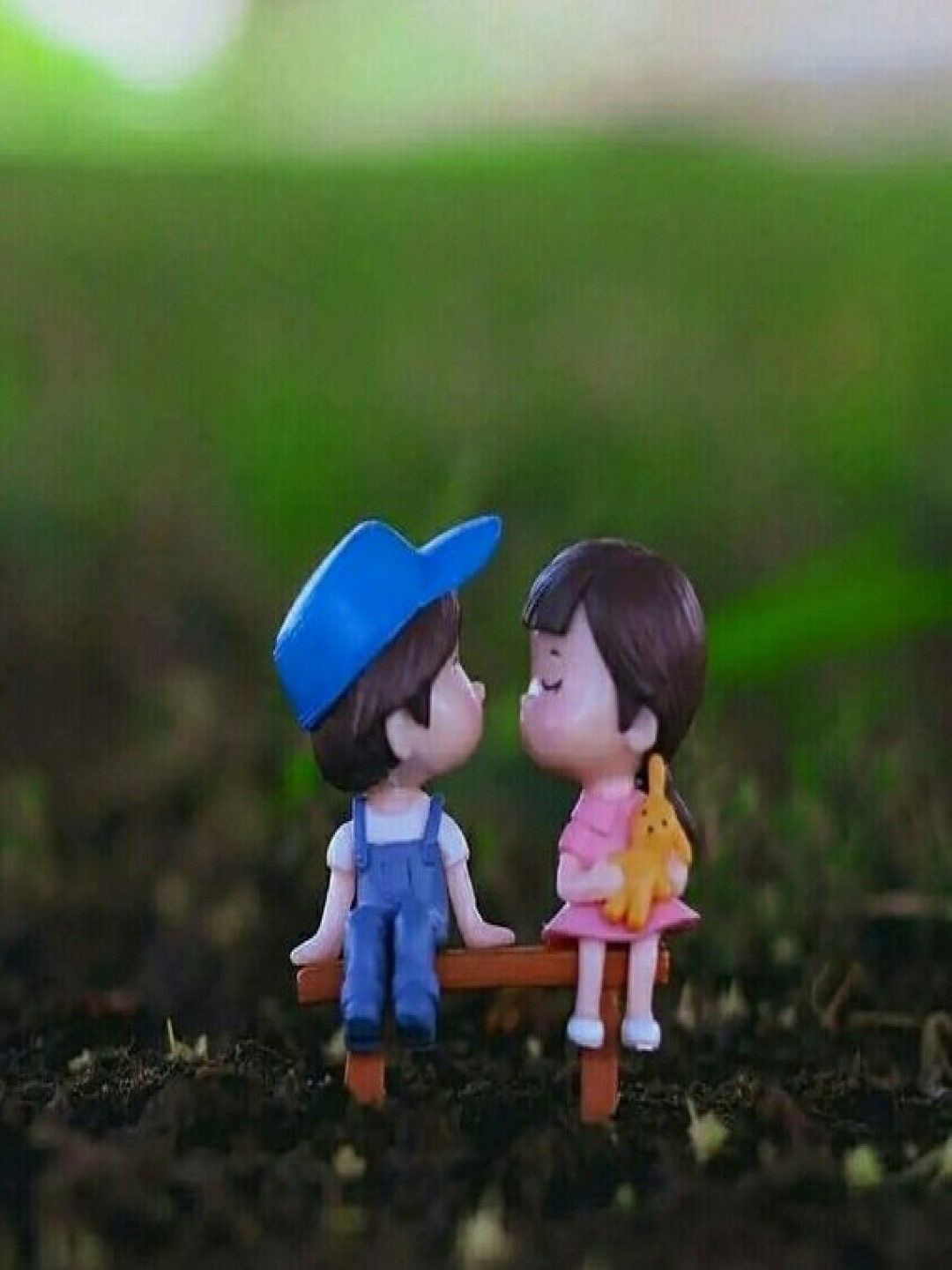 ANTIQ CREATION Cute Romantic Beach Couple On A Bench Blue Polyresin Matte Living Room Set of 2 Small Showpieces - 0.8 Inches