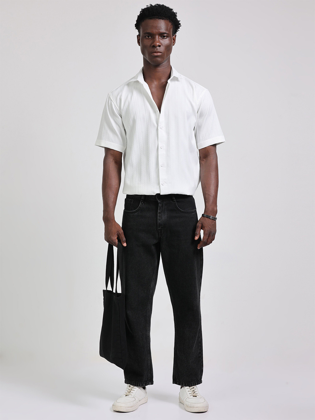 HOUSE OF MAHNOTS Men Comfort Slim Fit Textured Spread Collar Casual Shirt